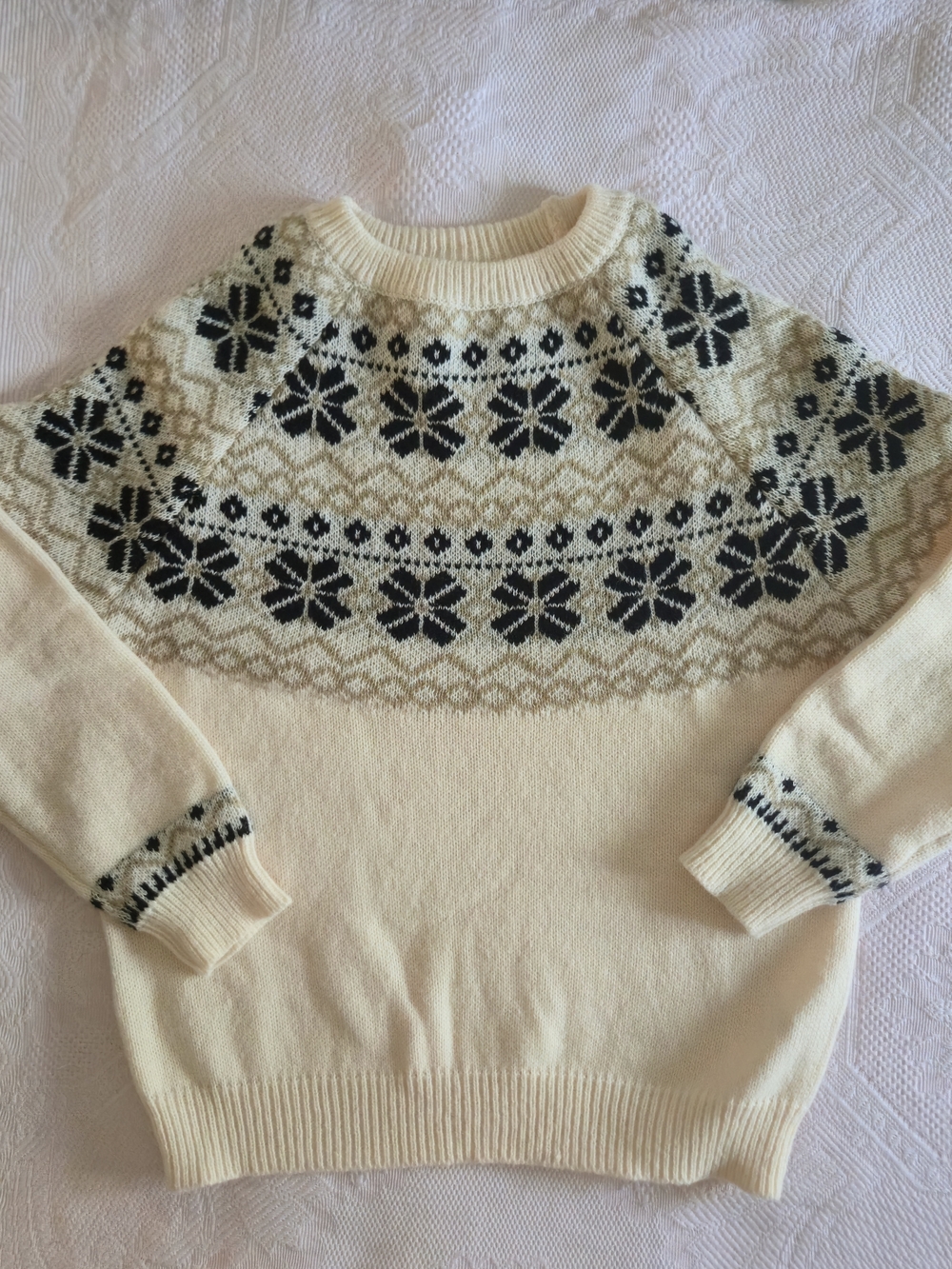 Cream Ivory Nordic Crewneck Chunky Sweater with Black Fair Isle Pattern Size M